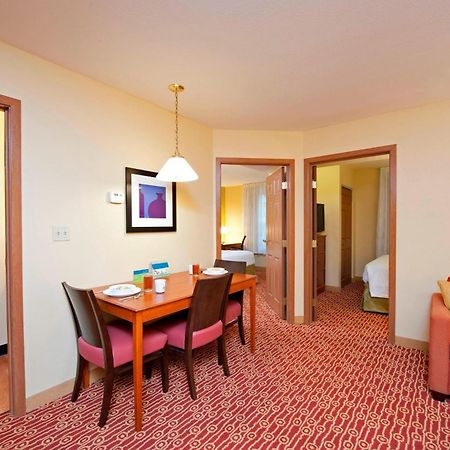 Towneplace Suites By Marriott Bloomington Dış mekan fotoğraf